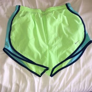 Nike Athletic shorts 3/30